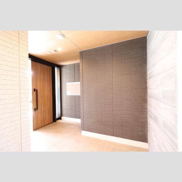 現地周辺 (ロビー)