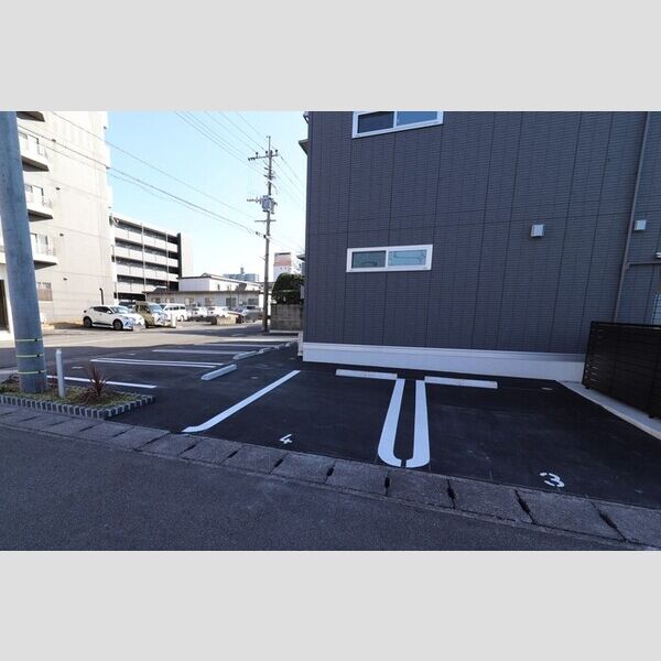 駐車場 (駐車場)