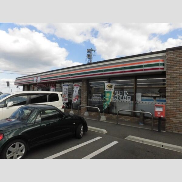 現地周辺 (セブンイレブン中津万田店まで717m)