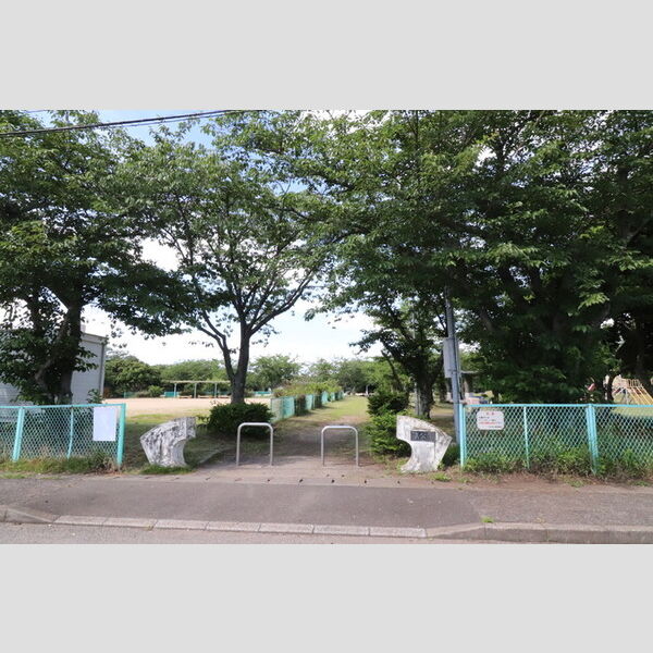 現地周辺 (浜公園まで400m)