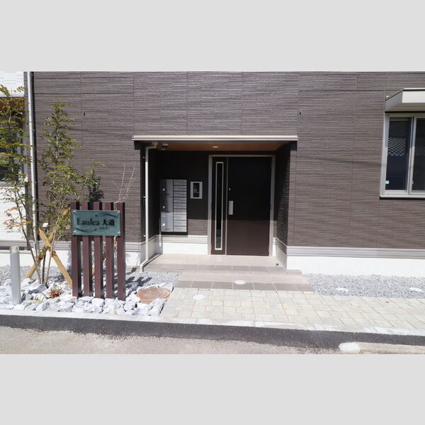 エントランス (建物入口オートロック前)