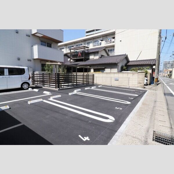 駐車場 (駐車場)