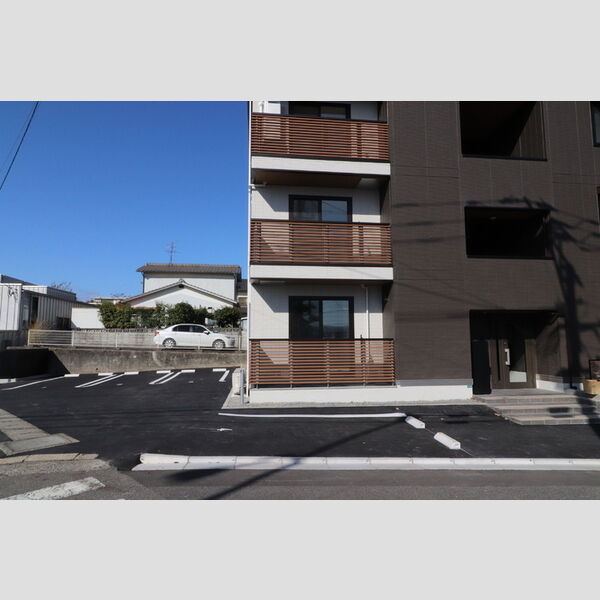 駐車場 (駐車場)