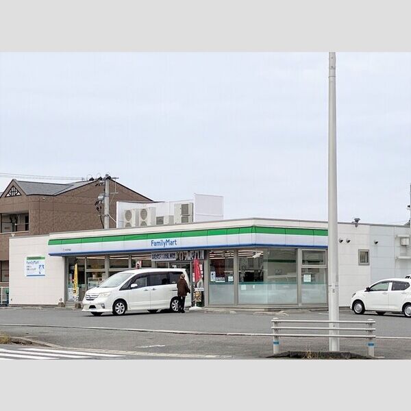 現地周辺 (ファミリーマート大分汐見店まで303m)