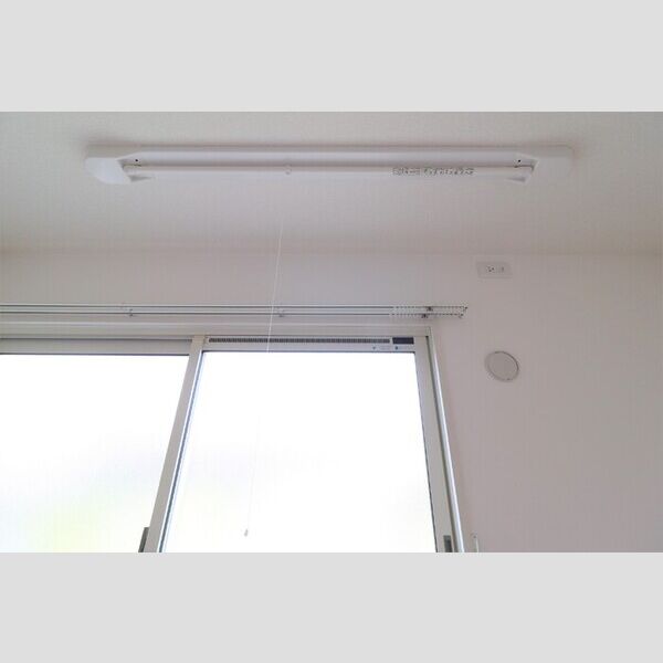 その他 (105　室内物干し)