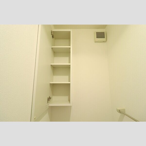 その他 (105　トイレ収納)