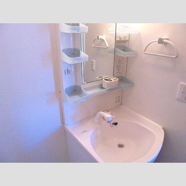 洗面所 (105　洗面所)