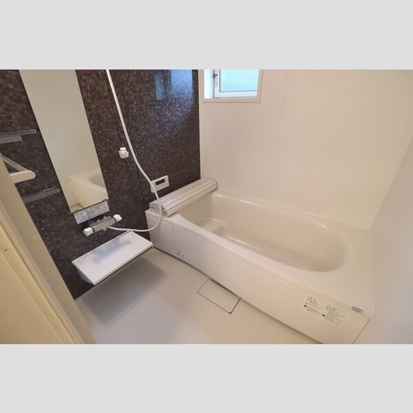 バス (101　浴室)