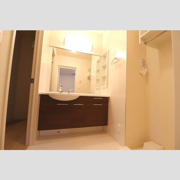 洗面所 (101　洗面所)