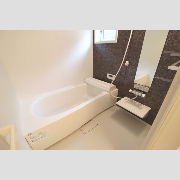 バス (103　浴室)