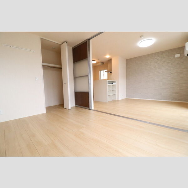 その他 (201　洋室)