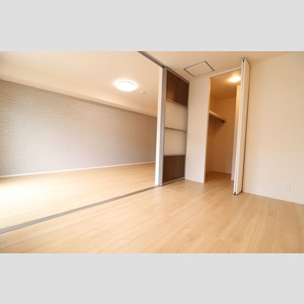 その他 (202　洋室)