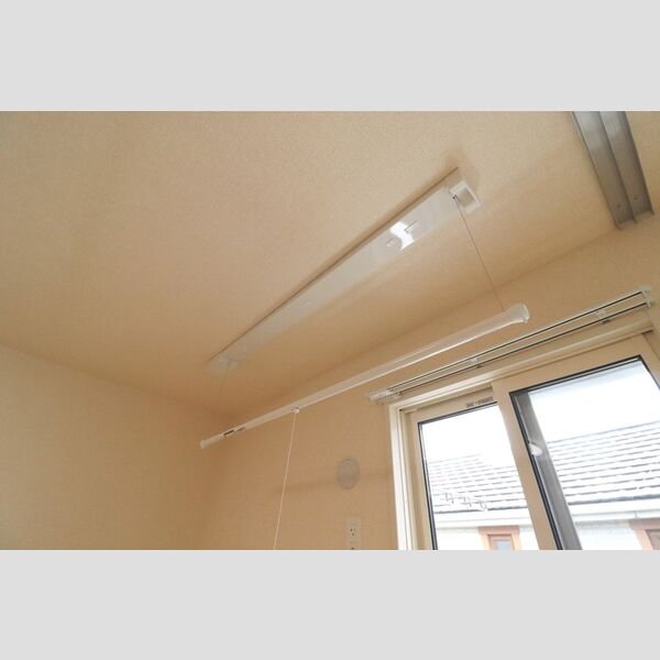 その他 (202　室内物干し)