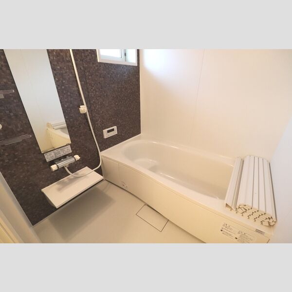 バス (202　浴室)