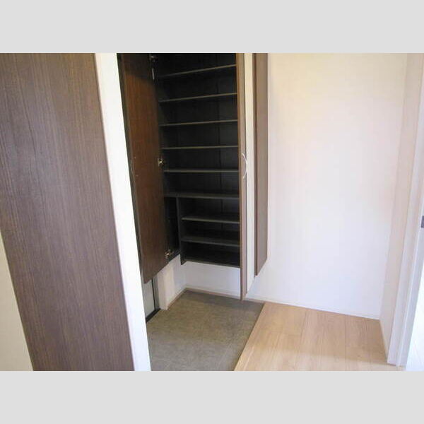 玄関 (201　玄関)