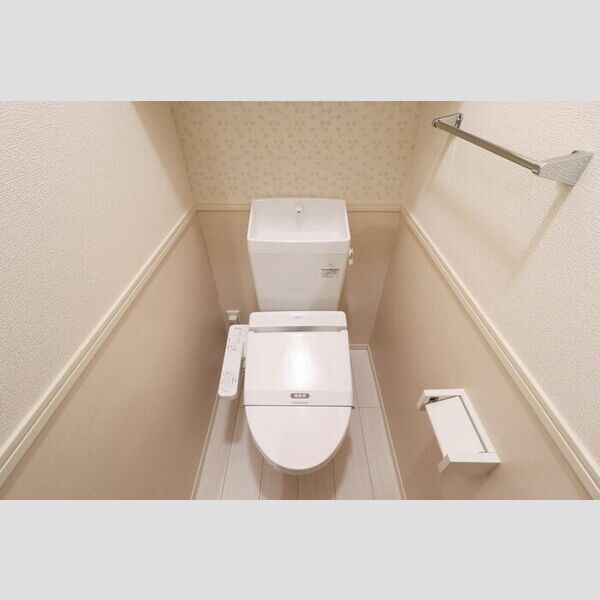 トイレ (102　トイレ)