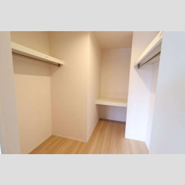 収納 (102　ウォークインクローゼット)