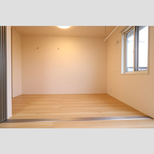 その他 (202　洋室)