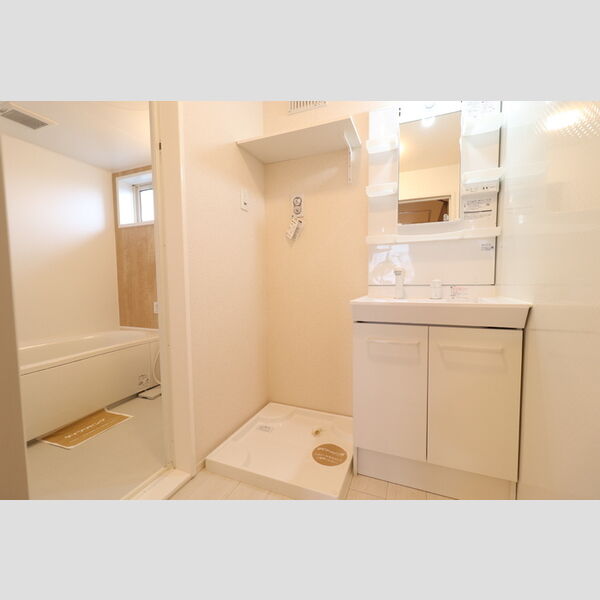 洗面所 (202　洗面所)