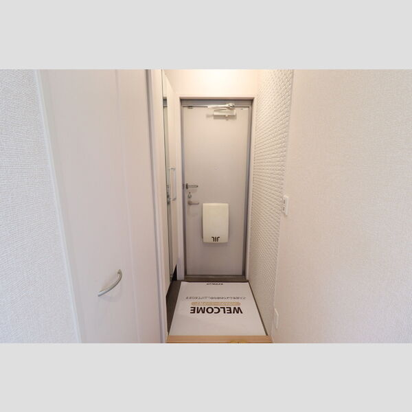 玄関 (203 玄関)