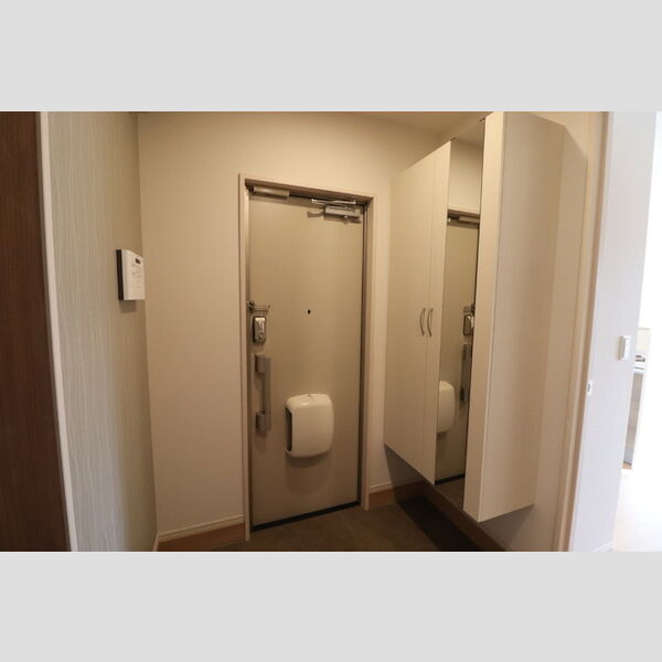 玄関 (105　玄関)