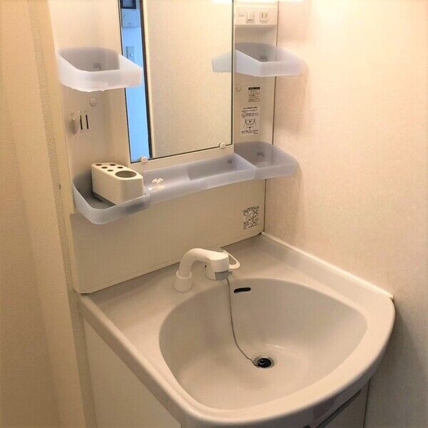 洗面所 (101　洗面所)