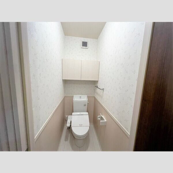 トイレ (102　トイレ)