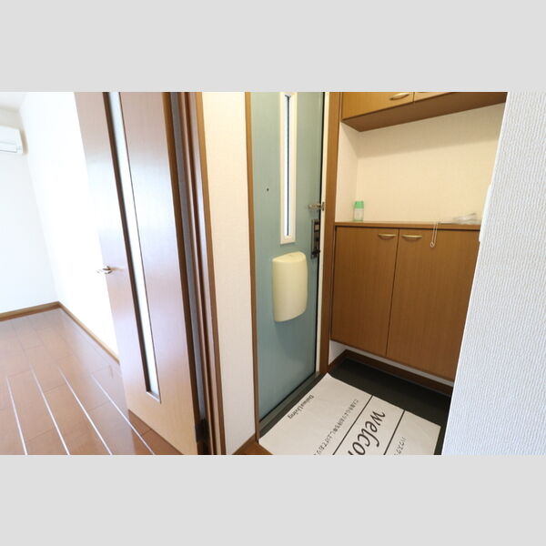 玄関 (202 玄関)