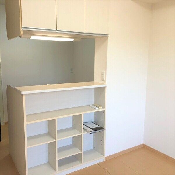 その他 (103 キッチン背面収納)