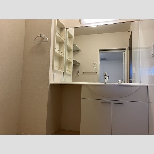 洗面所 (101　洗面所)