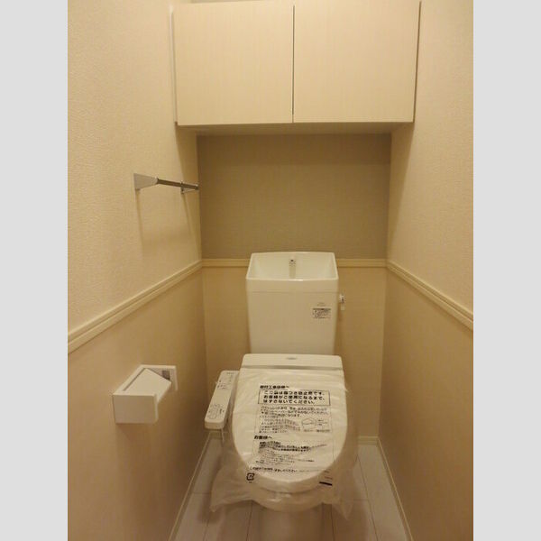 トイレ (202　温水洗浄暖房便座)