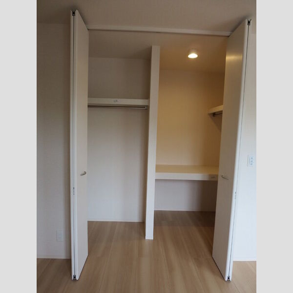 収納 (202　クローゼット)
