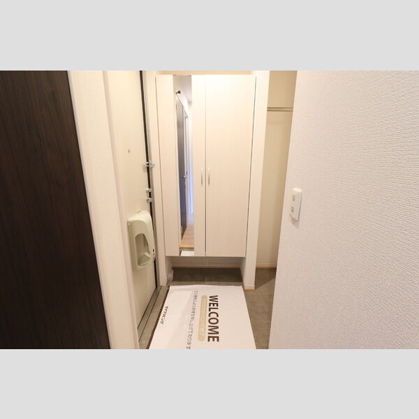 玄関 (105 玄関)