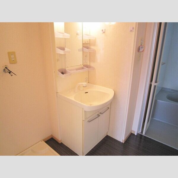 洗面所 (101　洗面所)