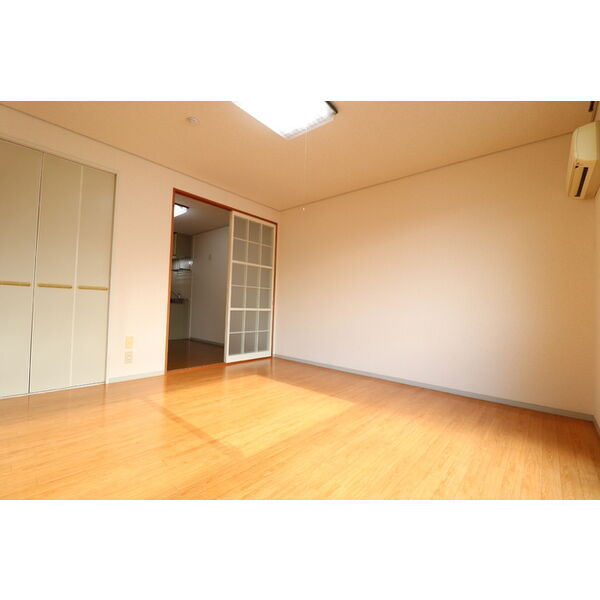 その他 (202　洋室)