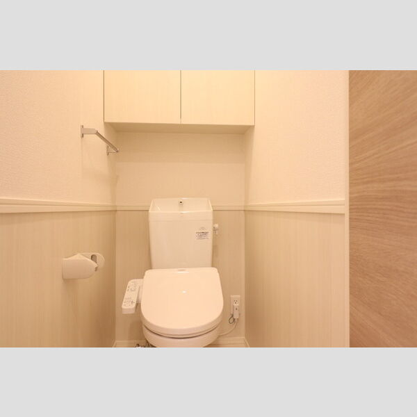 トイレ (105　トイレ)