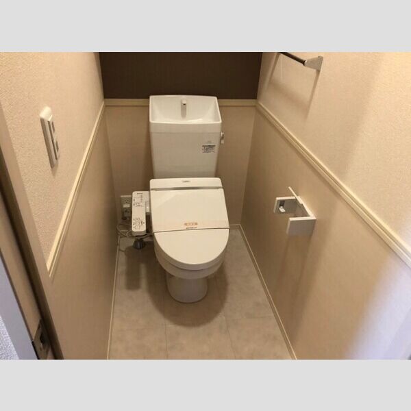 トイレ (102　トイレ)