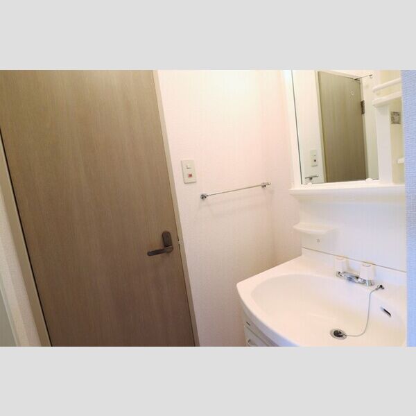 洗面所 (205　洗面所)