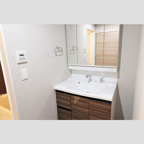 洗面所 (406　洗面所)