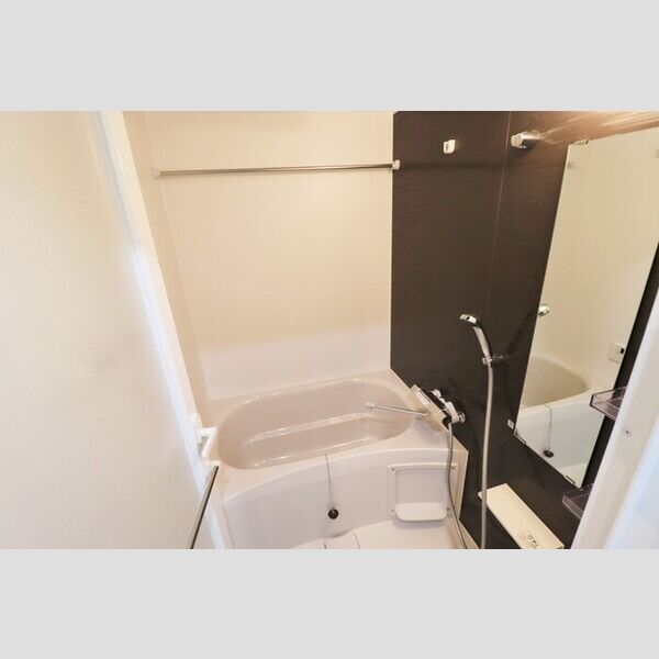 バス (410　浴室)