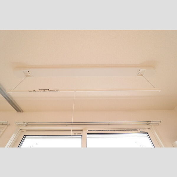 その他 (202　室内物干し)