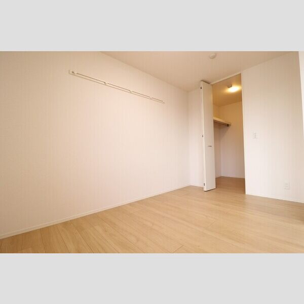 その他 (203　洋室)