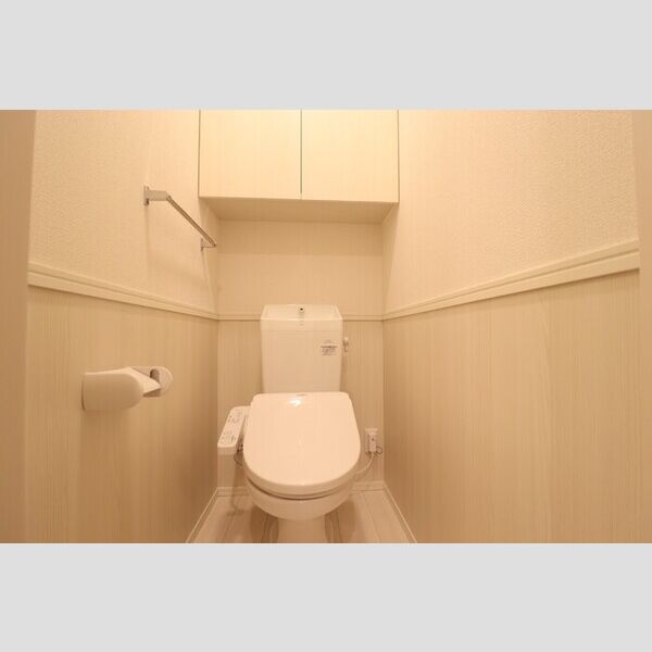 トイレ (203　トイレ)