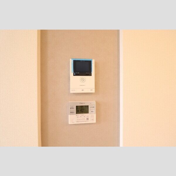 その他設備 (203　TVインターホン・追い炊きリモコン)