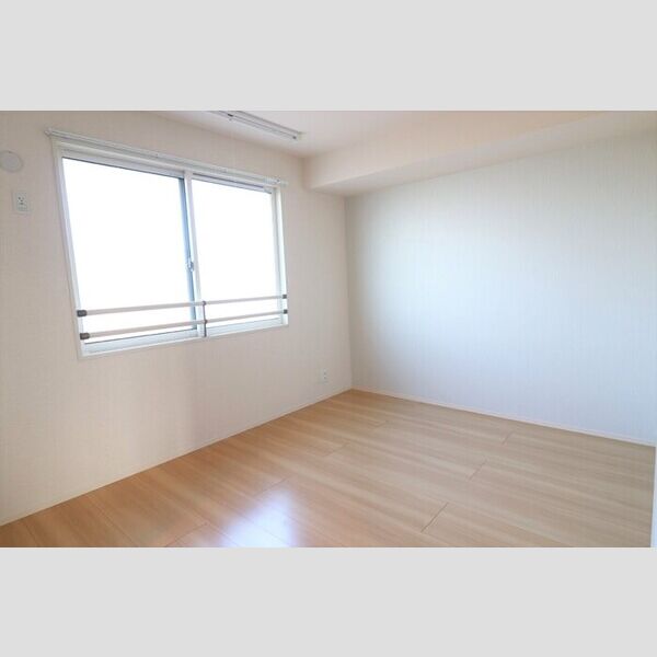 その他 (203　洋室)