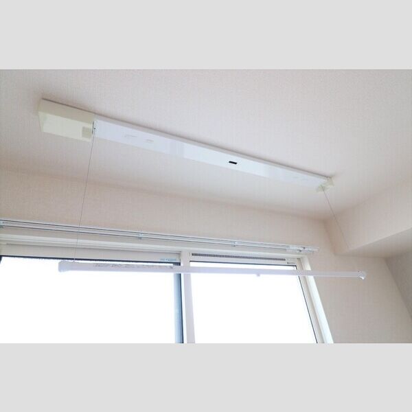 その他 (203　室内物干)