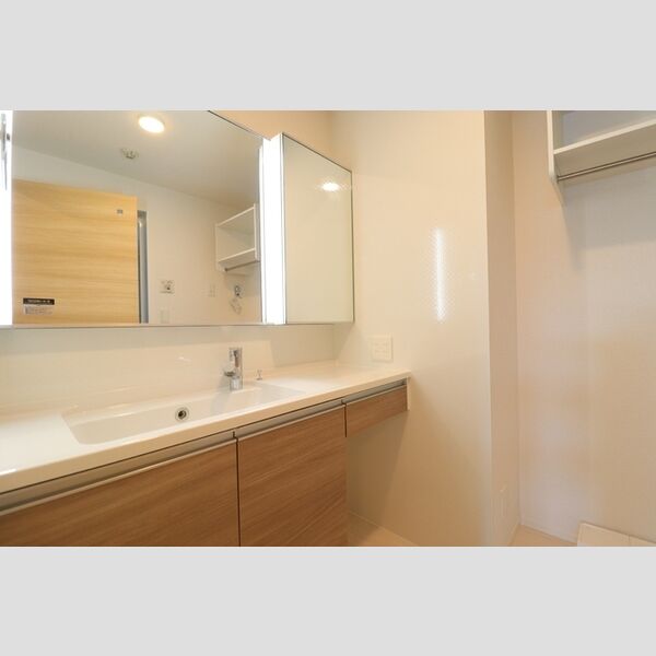 洗面所 (201　洗面所)