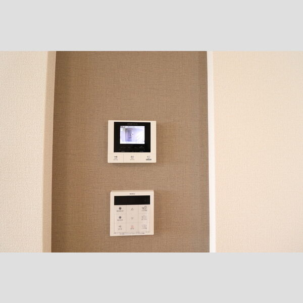 その他設備 (201　TVインターホン・追い炊きリモコン)