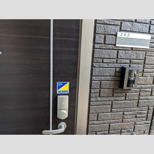 玄関 (202　玄関ICカードキー仕様)