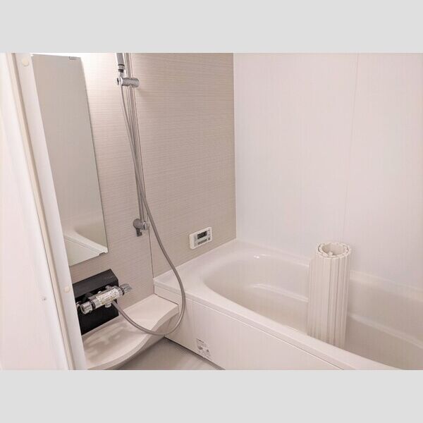 バス (202　浴室)